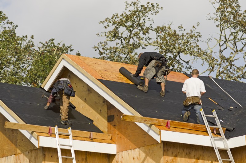 What To Discuss With Roofers In Nederland, TX